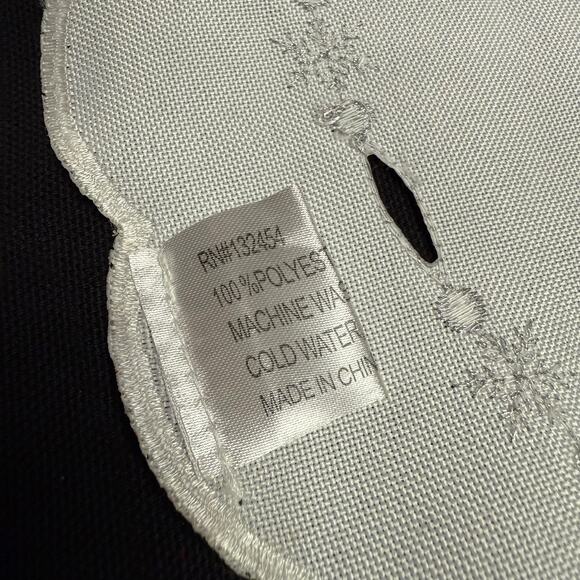 Set 2 Embroidered Christmas Doilies Snowman Deer 15” Round Snowmen Table Mats - Picture 6 of 6